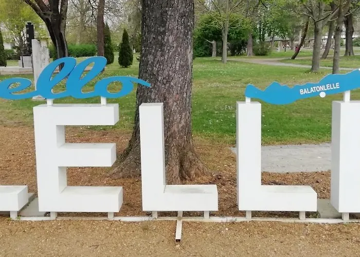 アパート Plazs バラトンレッレ